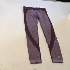 Forever 21 women purple Leggings. S.